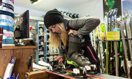 Noleggio, rental, Verleih Only Ski & Snowboard Express (Entrèves) @ La Thuile - Espace San Bernardo